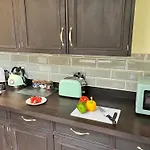 بيت للعطل Tyan, *