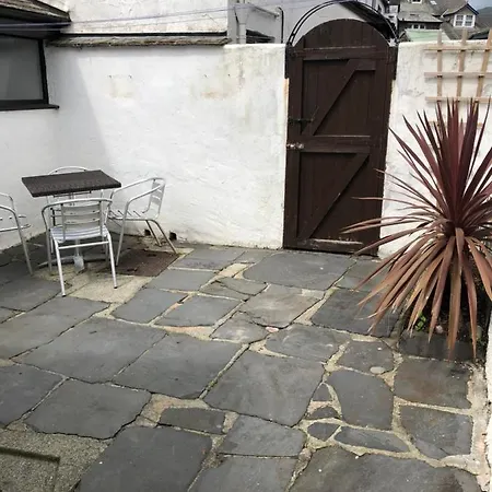 Tyan, Ambleside